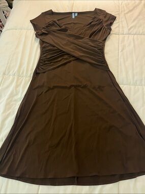 B-slim Women’s chocolate Brown Ruched Wrap-Front Dress size L